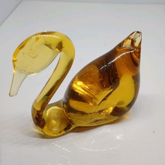 VTG VIKING 1972 Amber Blown Art Glass Fig. Epic Line SWANTones Of Gold 2.75"x 3" - Picture 4 of 8